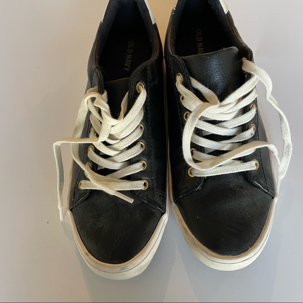 Old Navy Blackjack Sneakers Size 7